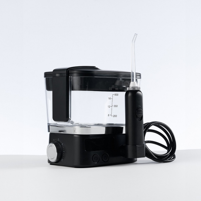 Ирригатор торговой марки OMIOTTON, модель OMIO-350 черный